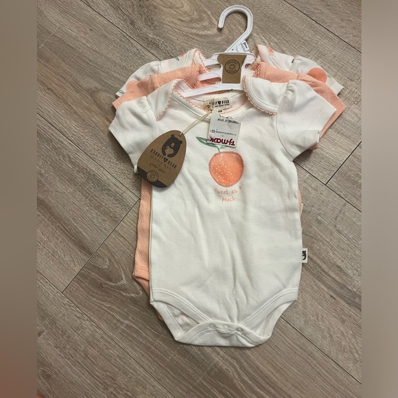 Rabbit Bear Onesies Bundle New - Picture 1 of 6